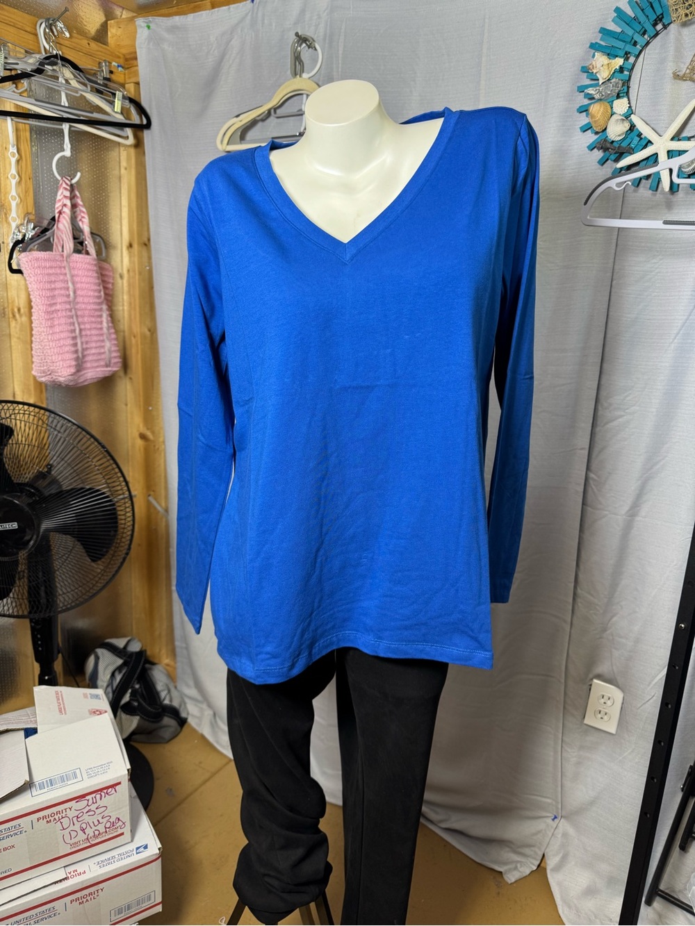 NWOT Zenana Plus Blue V-Neck Long Sleeve Women's Top